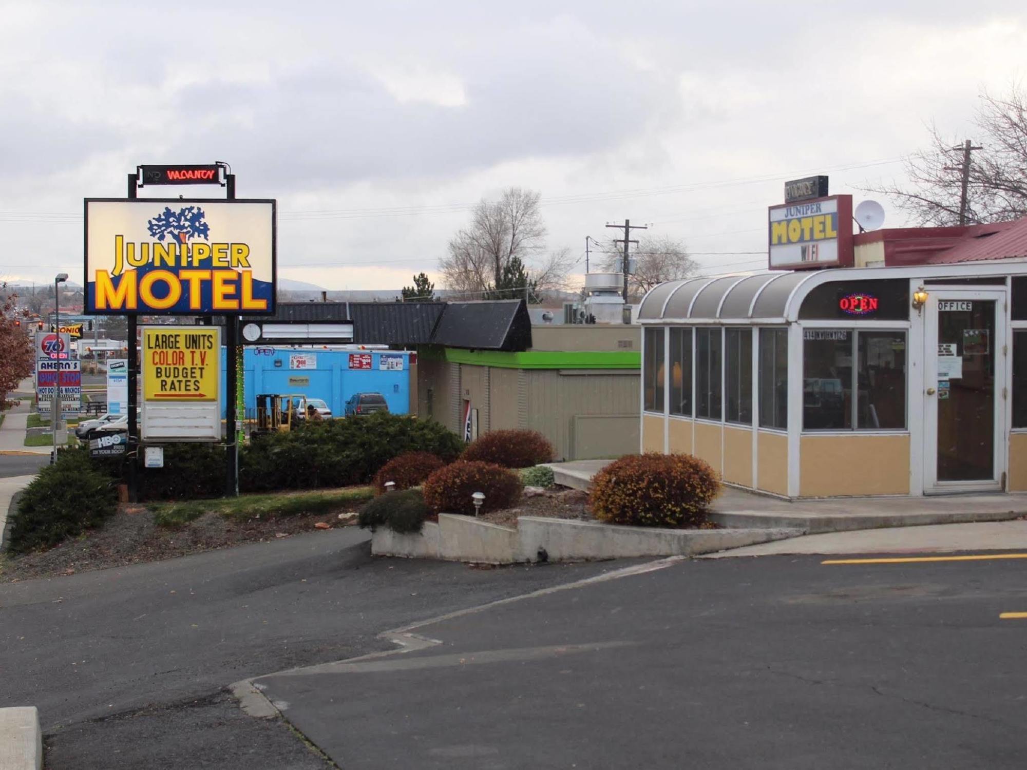 Juniper Motel Madras Bagian luar foto